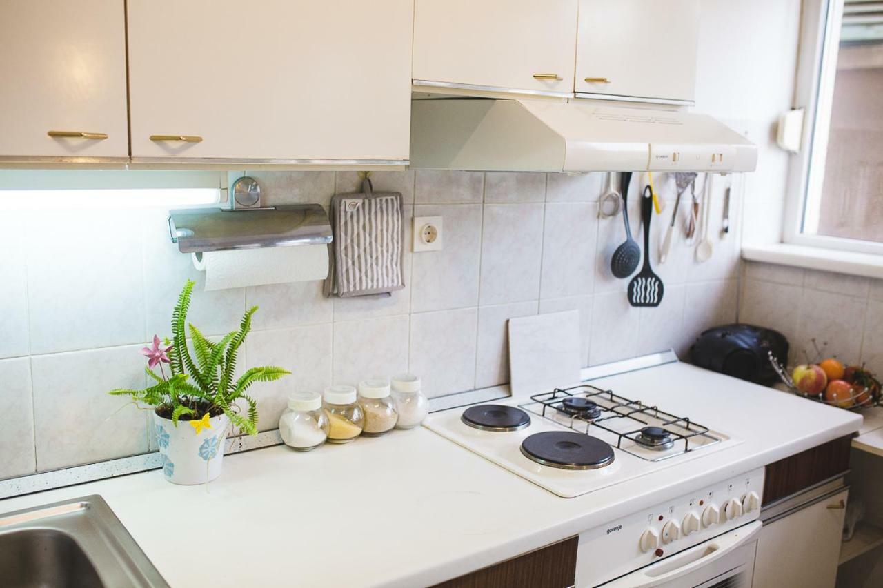 Apartment Ema ชิเบนิก ภายนอก รูปภาพ