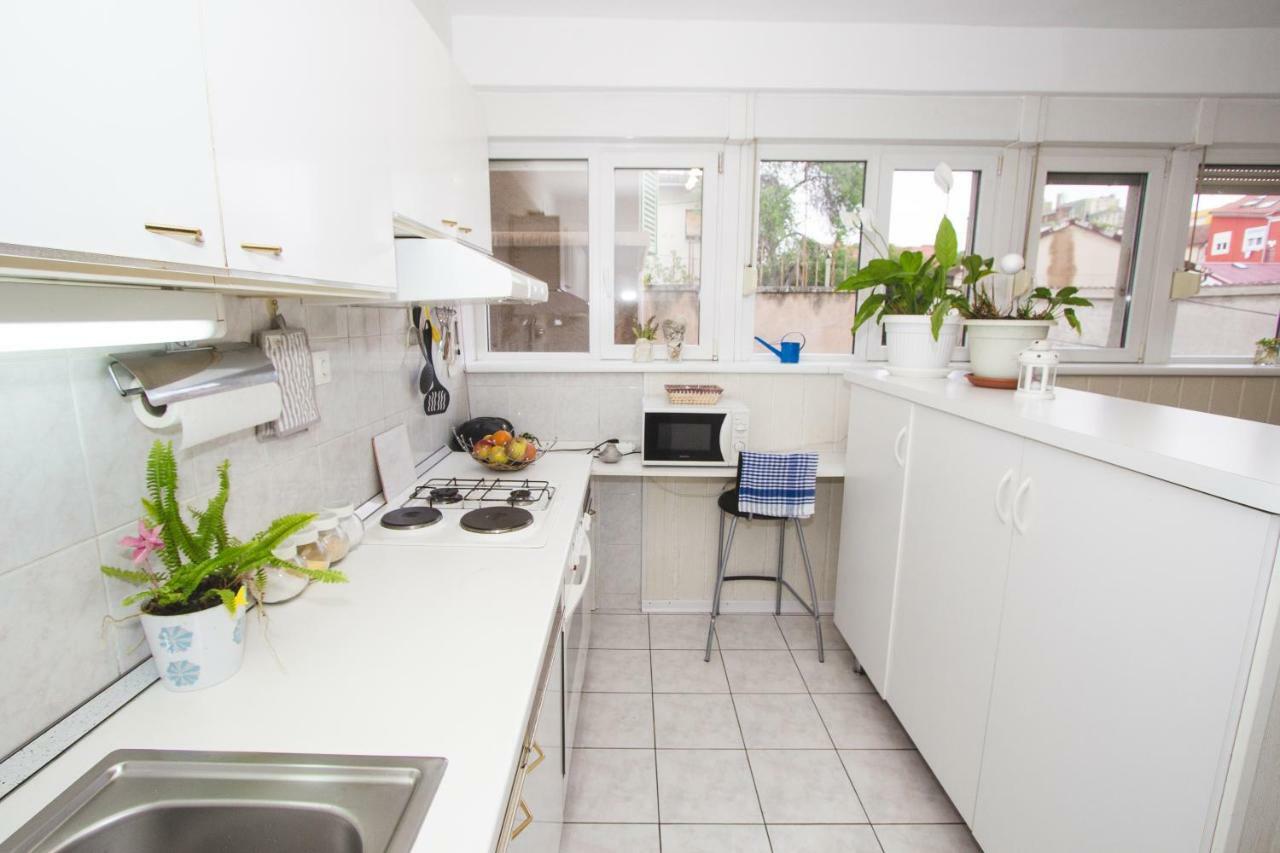 Apartment Ema ชิเบนิก ภายนอก รูปภาพ
